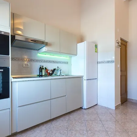 Tamaris Čižići