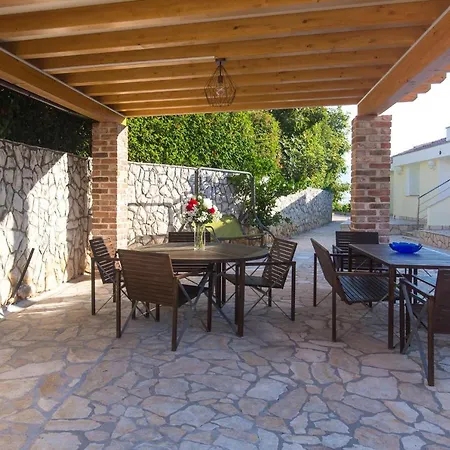 Tamaris Čižići